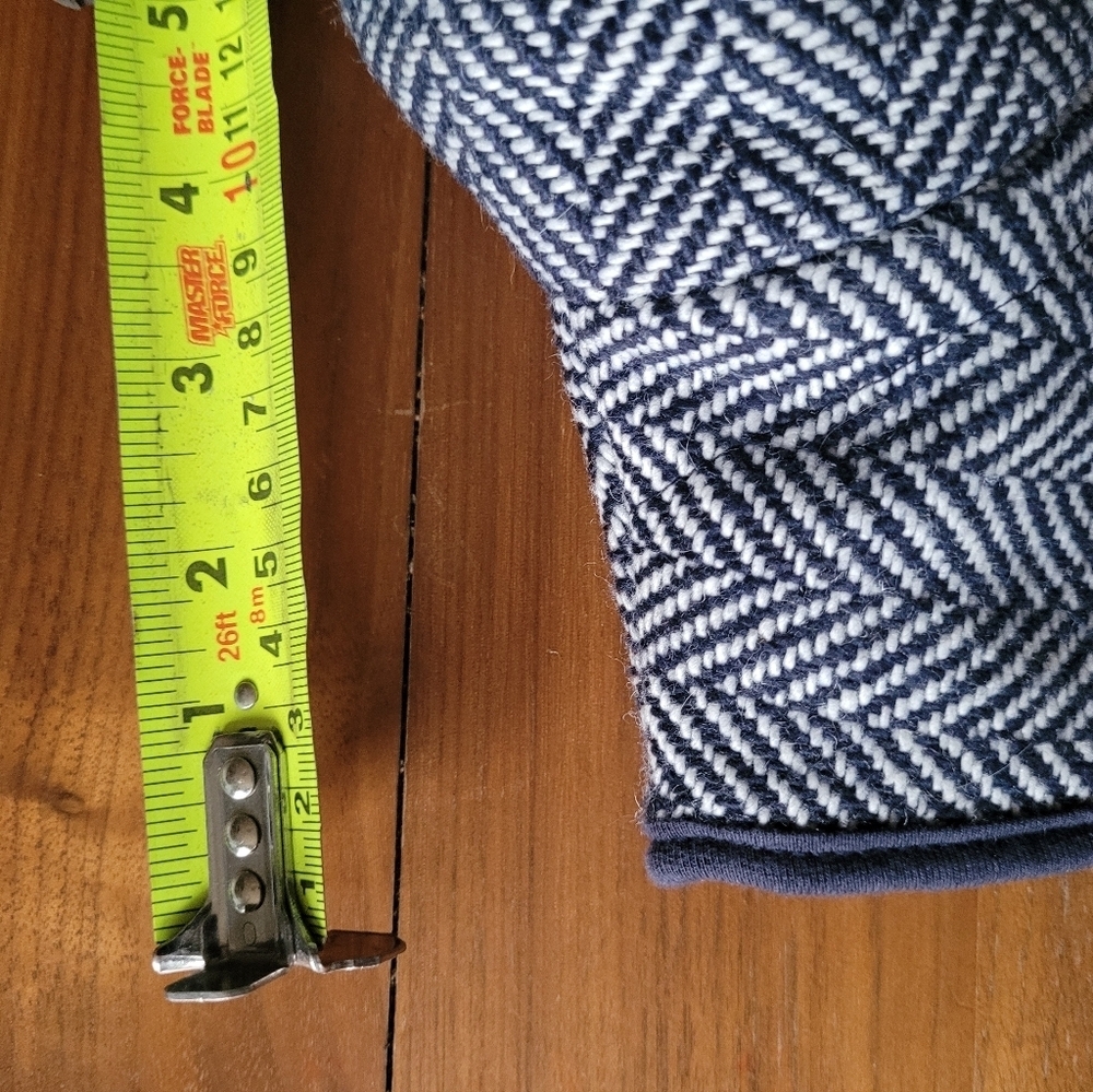 KATYDID WOMen's Blue Herringbone Vest - Picture 11 of 12